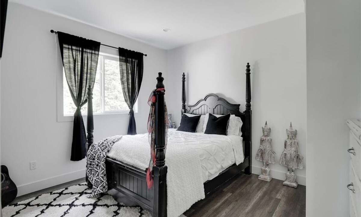 Photo of Bedroom in Shawnigan Lake