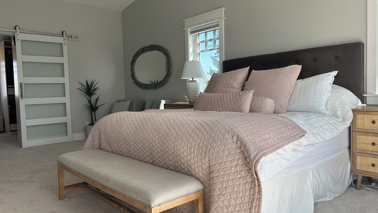 Photo of Bedroom in Midnapore