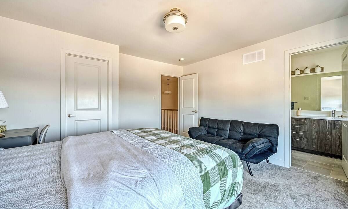 Photo of Bedroom in Chapel Hill South