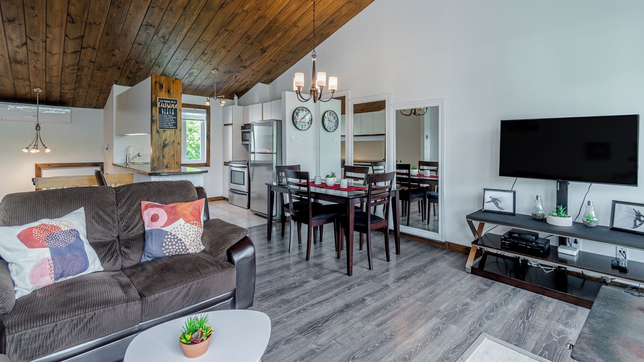 Photo of Livingroom in Stoneham
