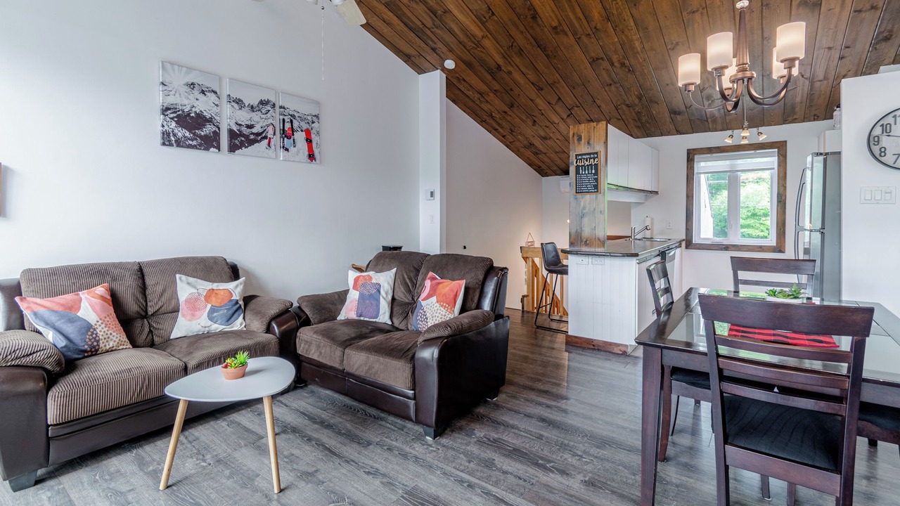 Photo of Livingroom in Stoneham