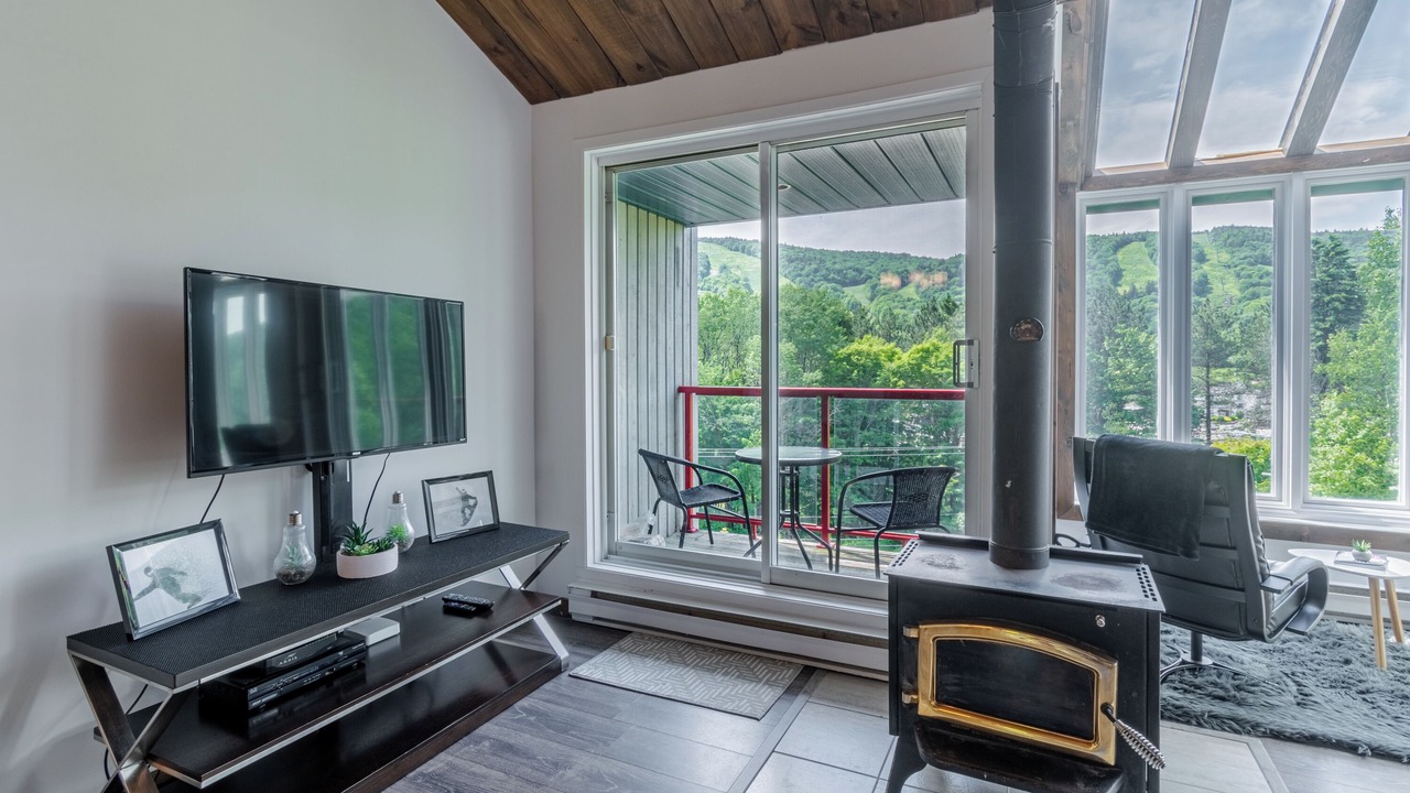 Photo of Livingroom in Stoneham