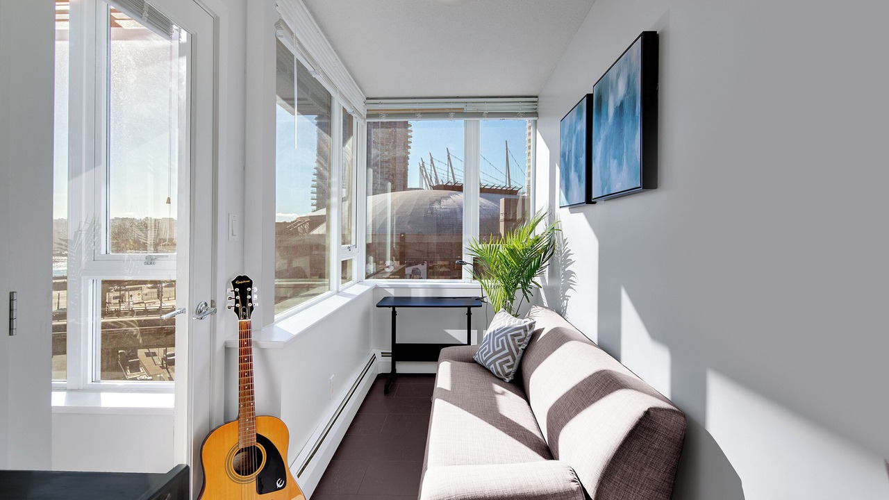 Photo of Livingroom in Gastown