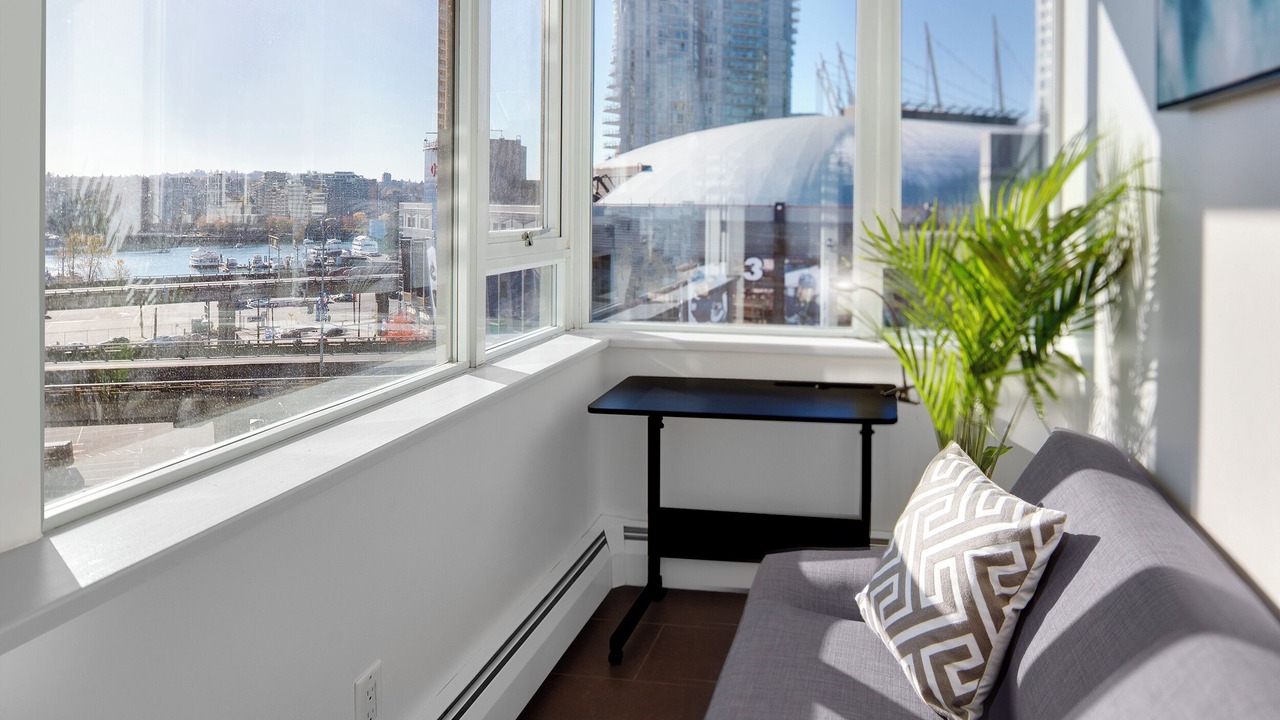 Photo of Livingroom in Gastown