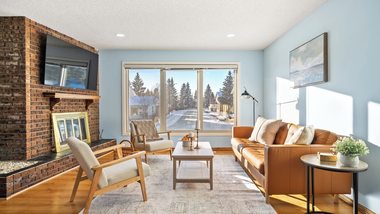Photo of Livingroom in Northwest Calgary
