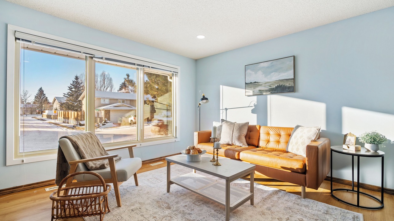 Photo of Livingroom in Northwest Calgary