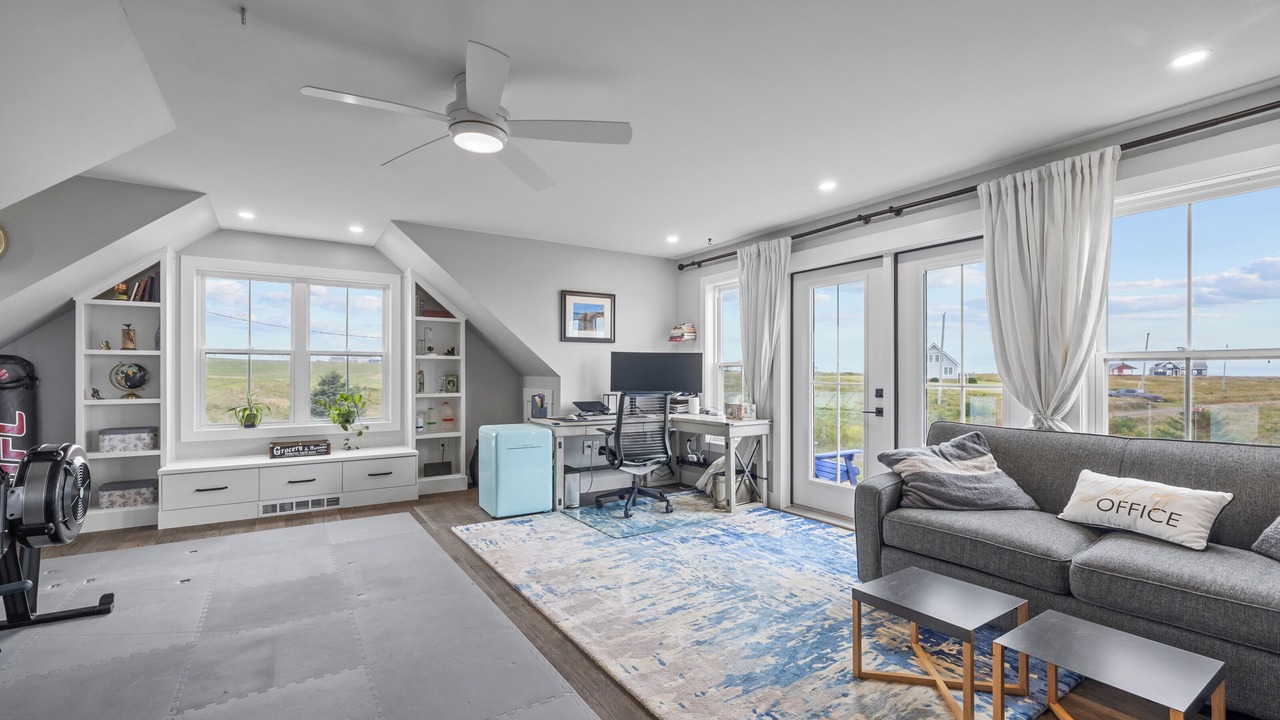 Photo of Livingroom in Sea View