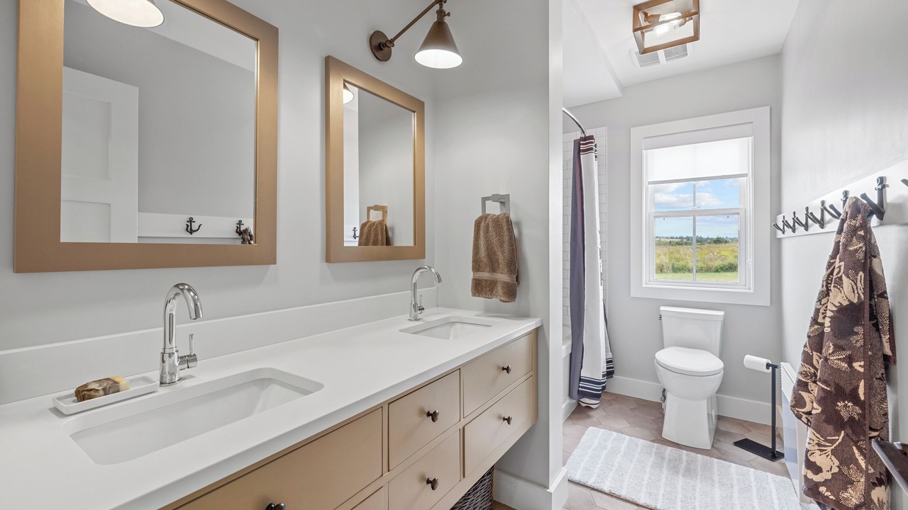 Photo of Bathroom in Sea View