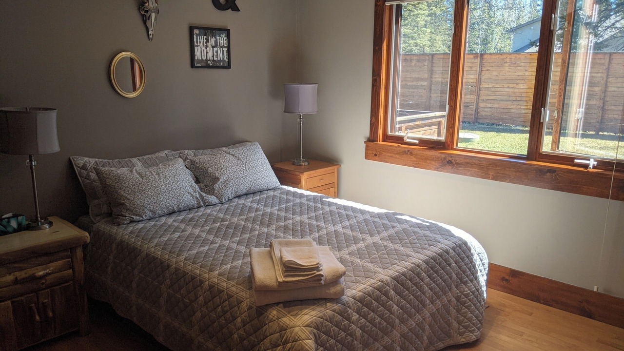 Photo of Bedroom in Bragg Creek
