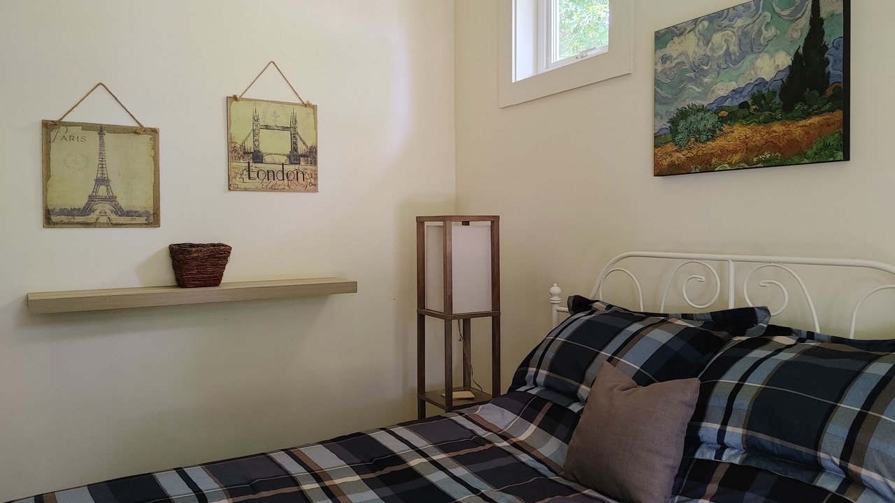 Photo of Bedroom in Cobble Hill