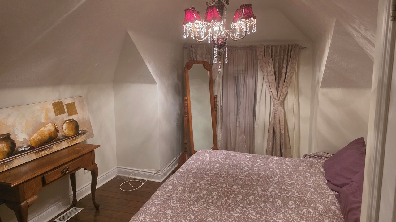 Photo of Bedroom in Hamilton