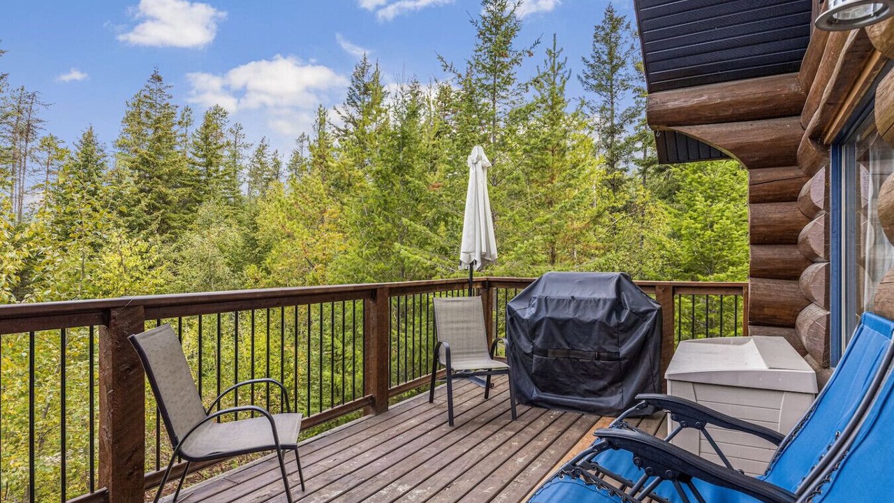 Photo of Outdoor in Golden