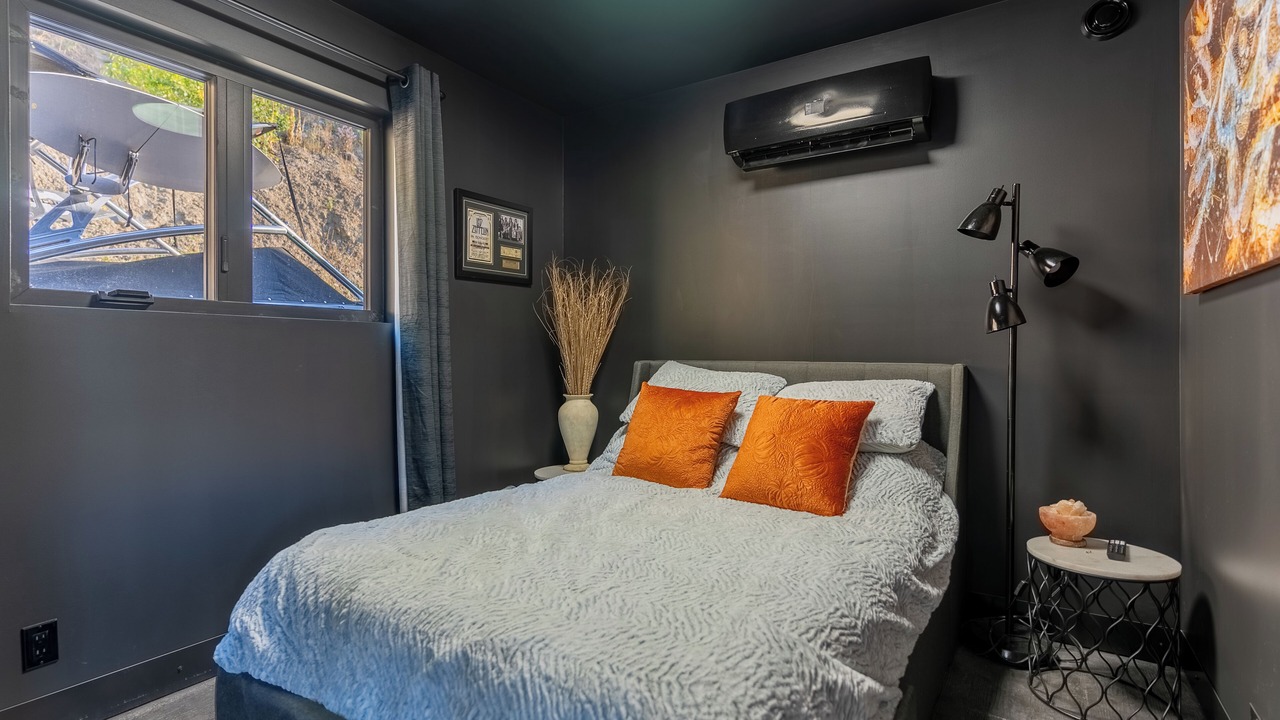 Photo of Bedroom in Anglemont