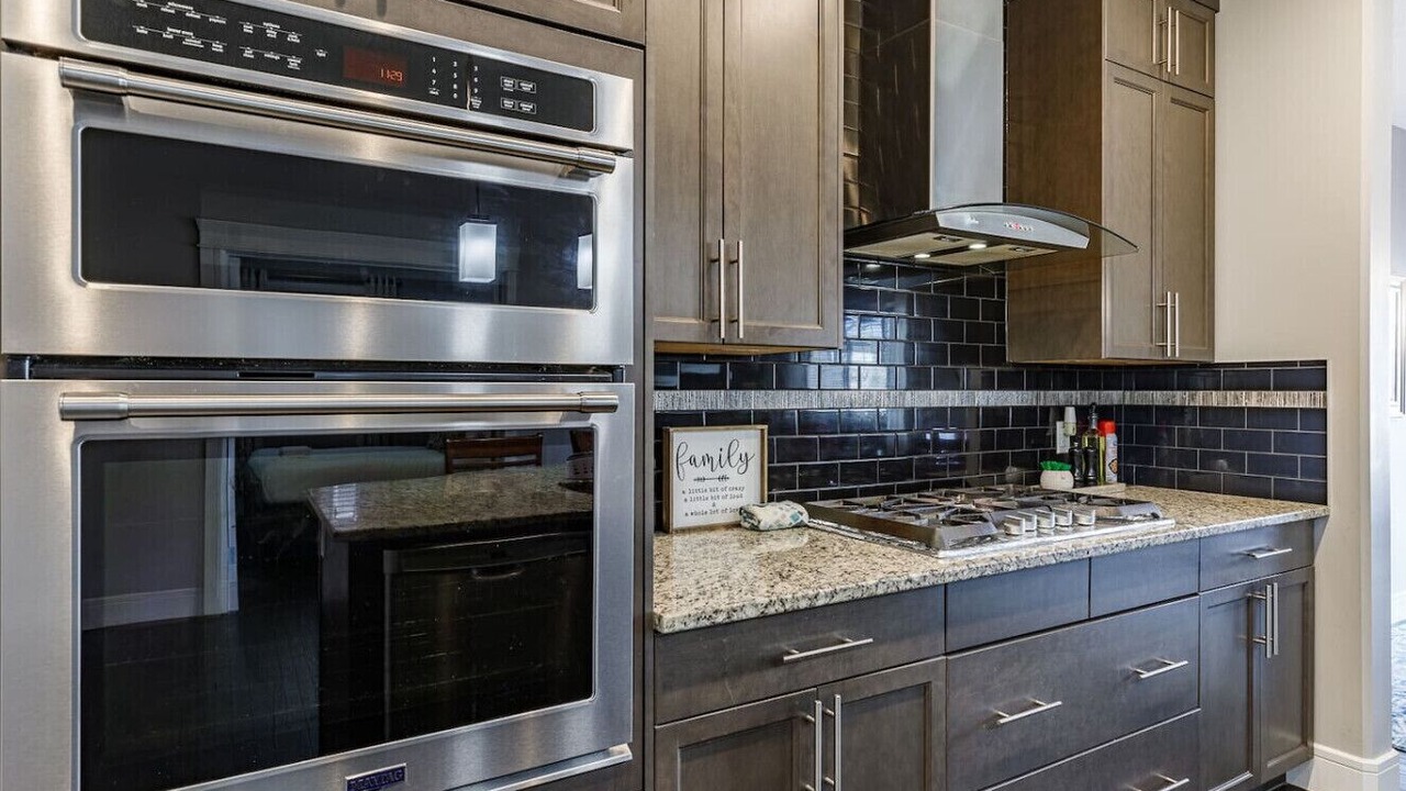 Photo of Kitchen in Southeast Edmonton