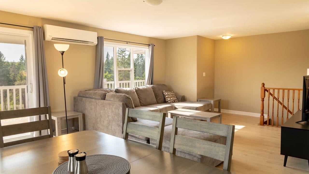 Photo of Livingroom in Charlotte's Shore