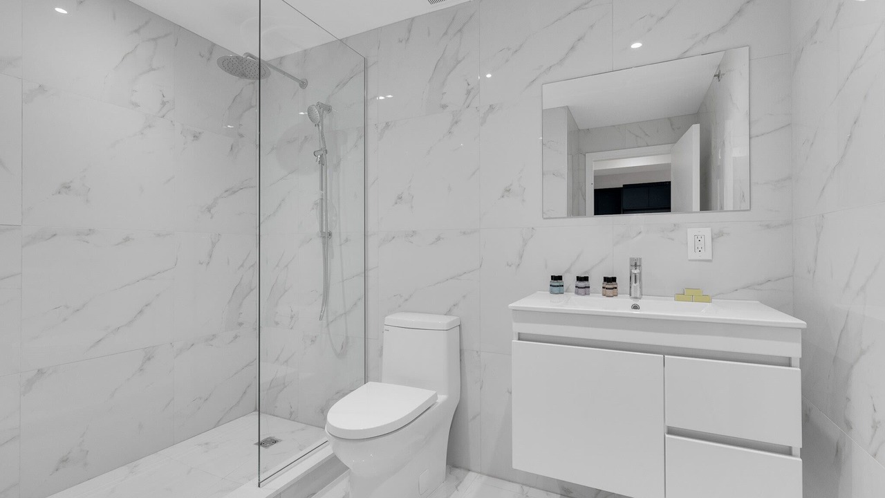 Photo of Bathroom in Cite Multimedia