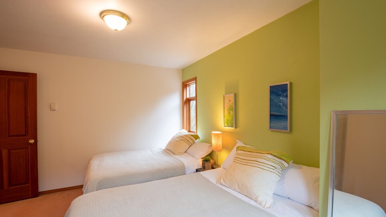 Photo of Bedroom in Bowen Island