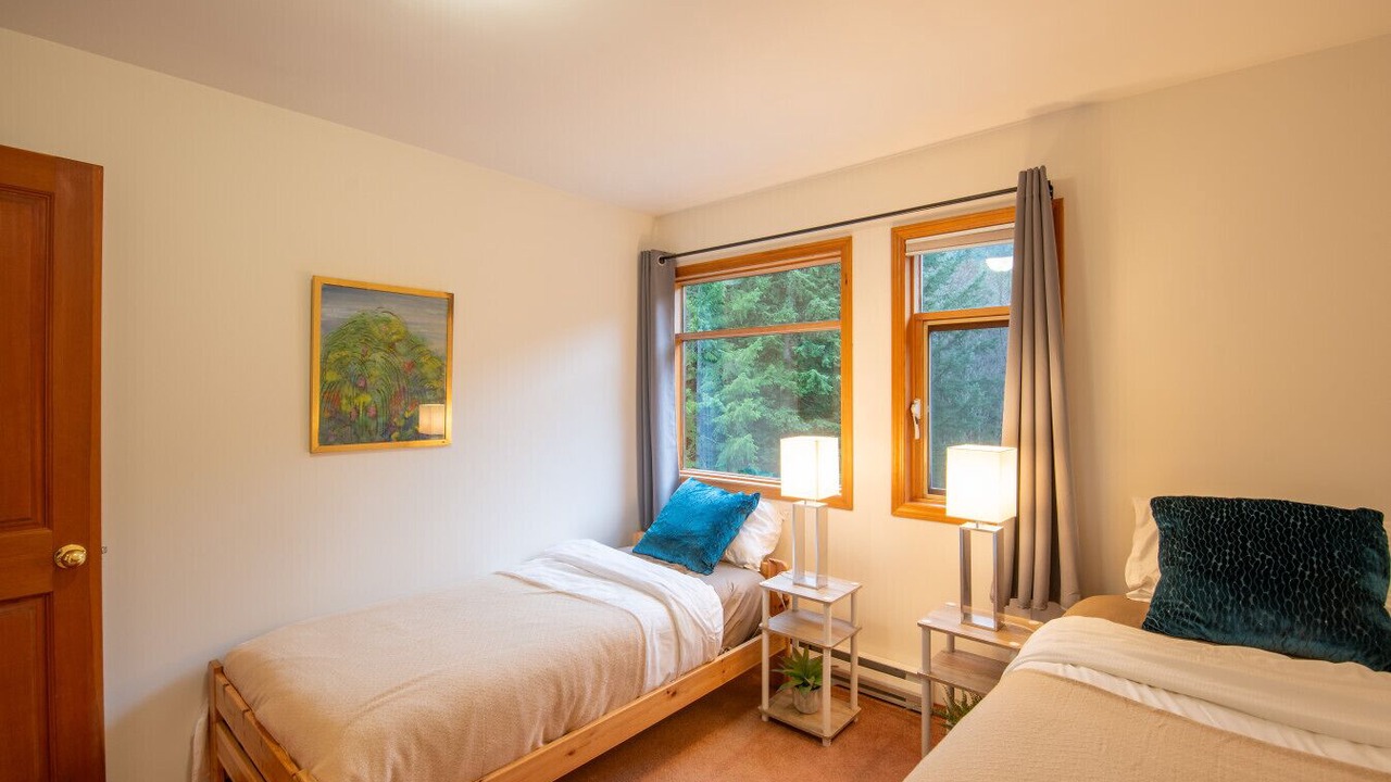 Photo of Bedroom in Bowen Island