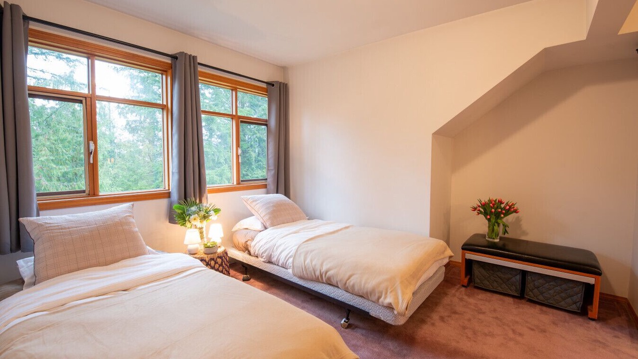 Photo of Bedroom in Bowen Island