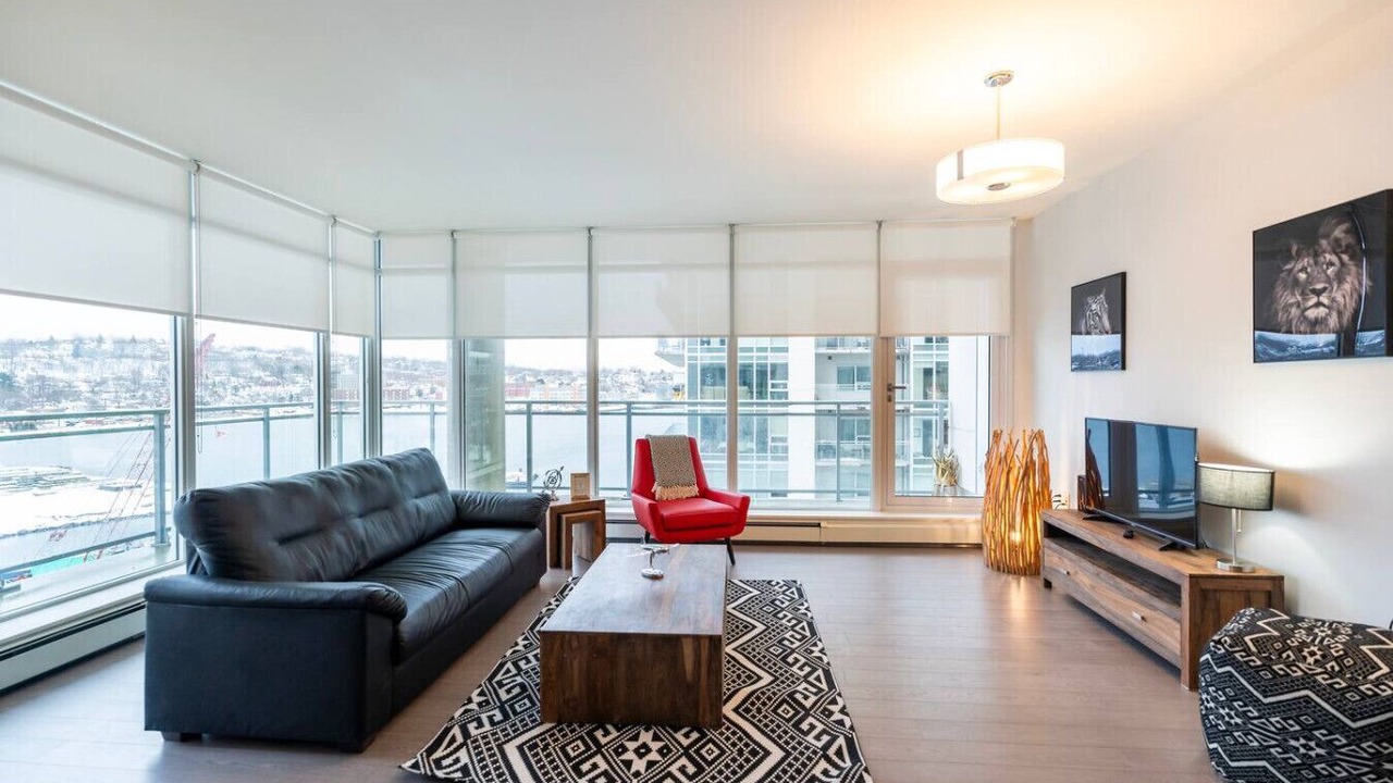 Photo of Livingroom in Downtown