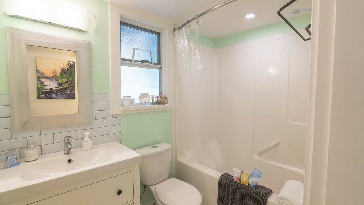 Photo of Bathroom in Walnut Grove