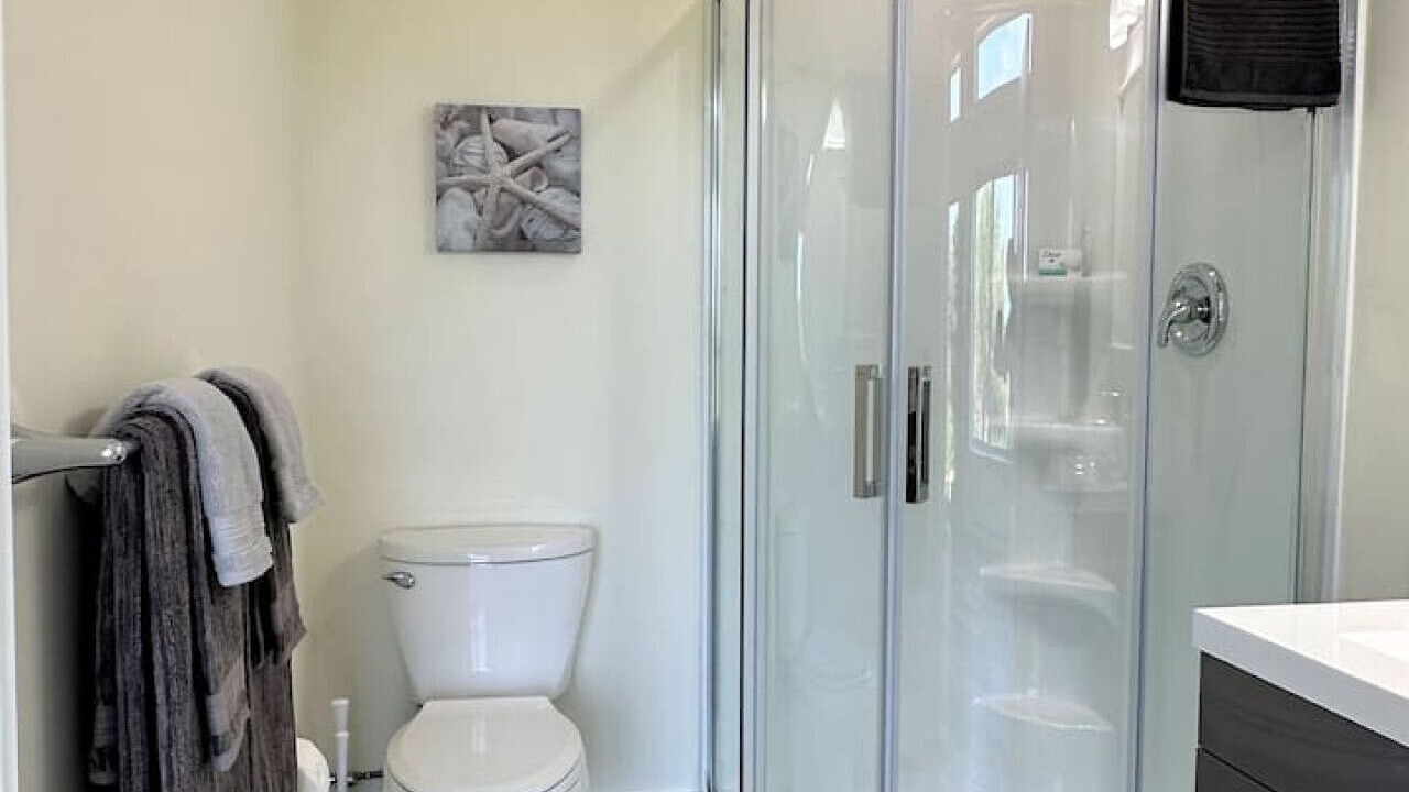 Photo of Bathroom in Colindale