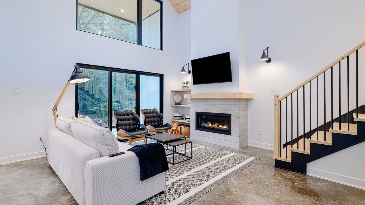 Photo of Livingroom in Chertsey