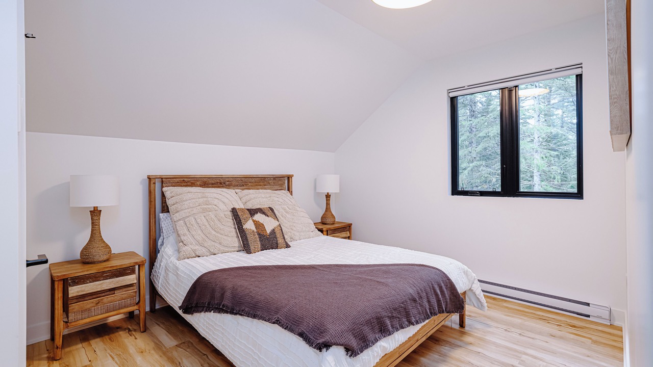 Photo of Bedroom in Chertsey