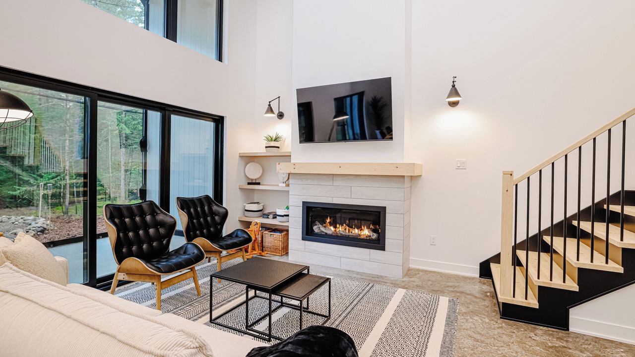 Photo of Livingroom in Chertsey