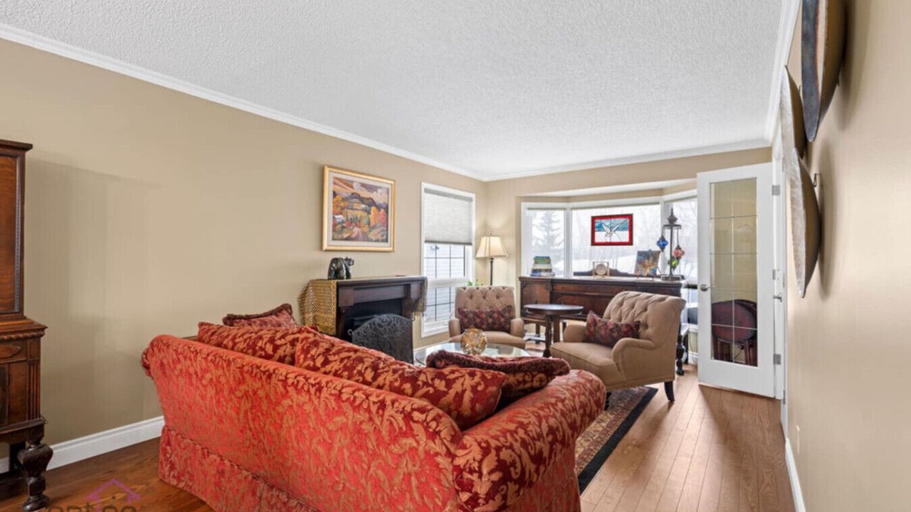 Photo of Livingroom in West Edmonton