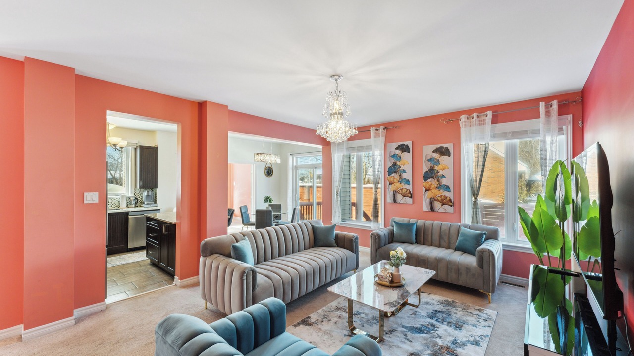 Photo of Livingroom in Ottawa Division