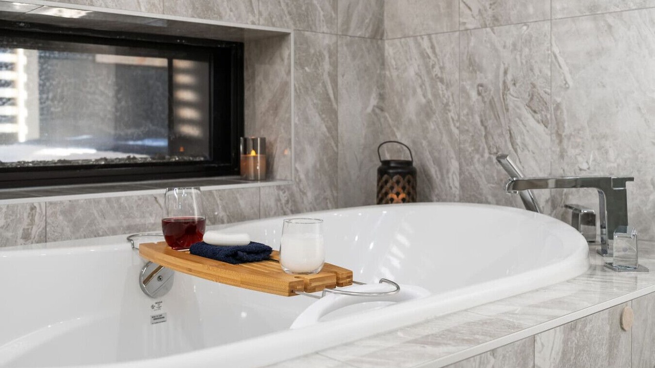 Photo of Bathroom in Lower Mount Royal