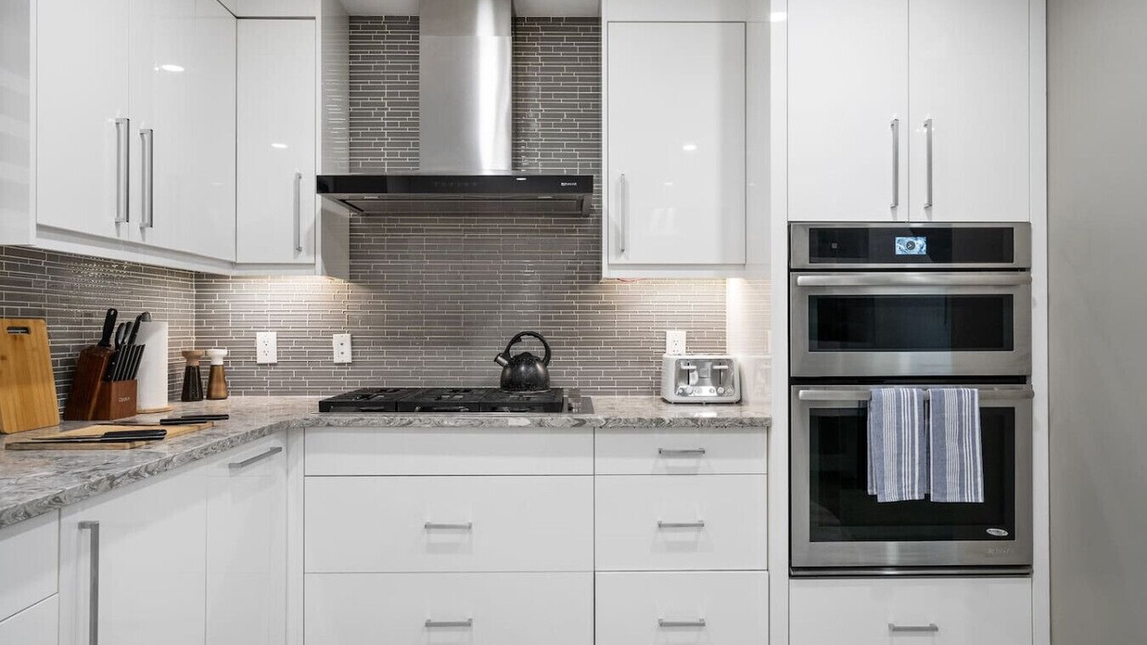 Photo of Kitchen in Lower Mount Royal