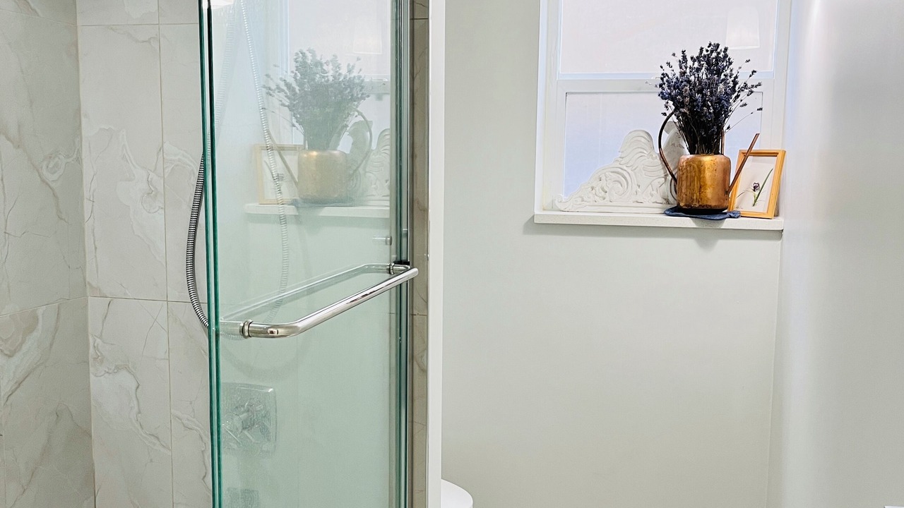 Photo of Bathroom in White Rock