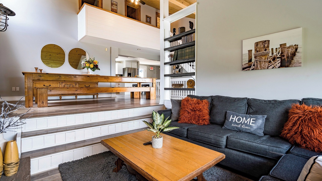 Photo of Livingroom in Swiss Meadows