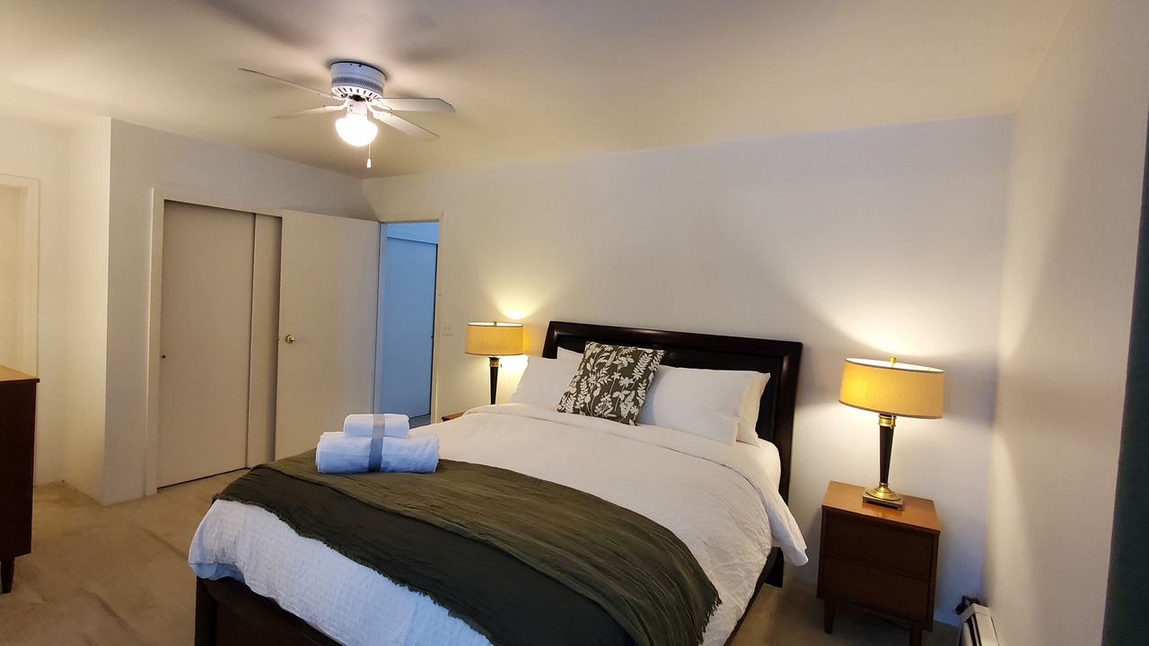 Photo of Bedroom in Hollyburn