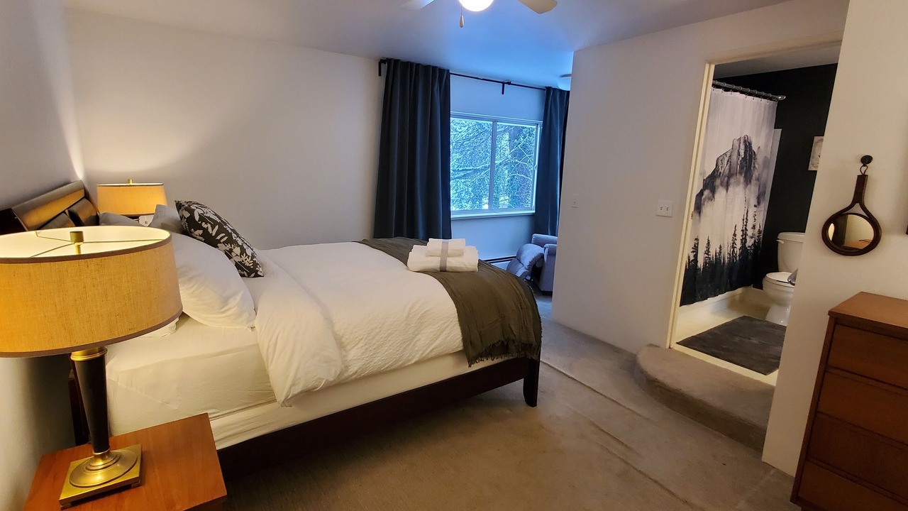 Photo of Bedroom in Hollyburn