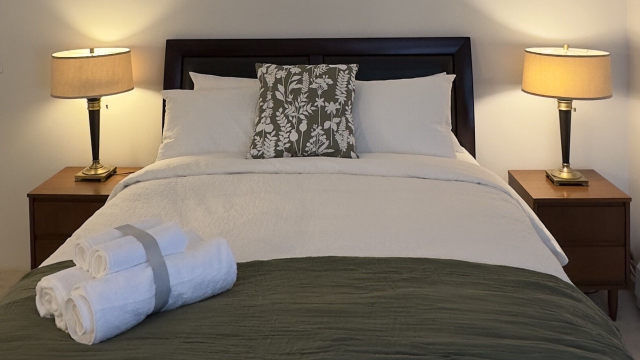 Photo of Bedroom in Hollyburn