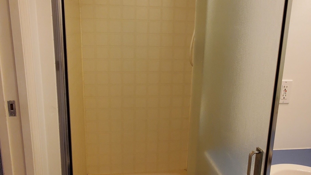 Photo of Bathroom in Hollyburn