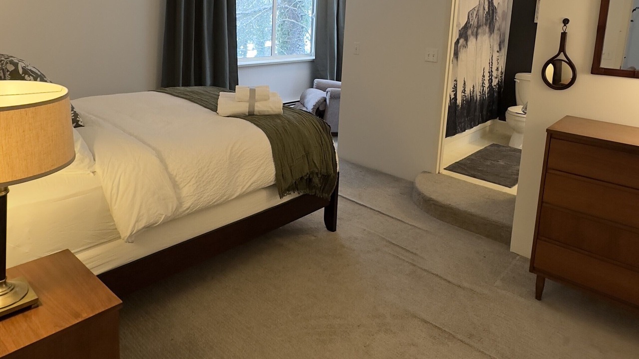 Photo of Bedroom in Hollyburn
