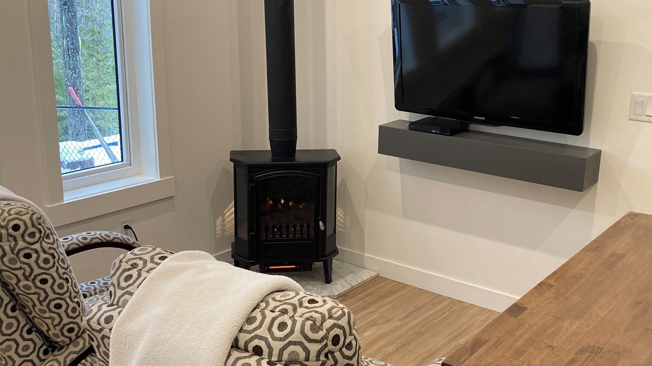 Photo of Livingroom in Eagle Bay