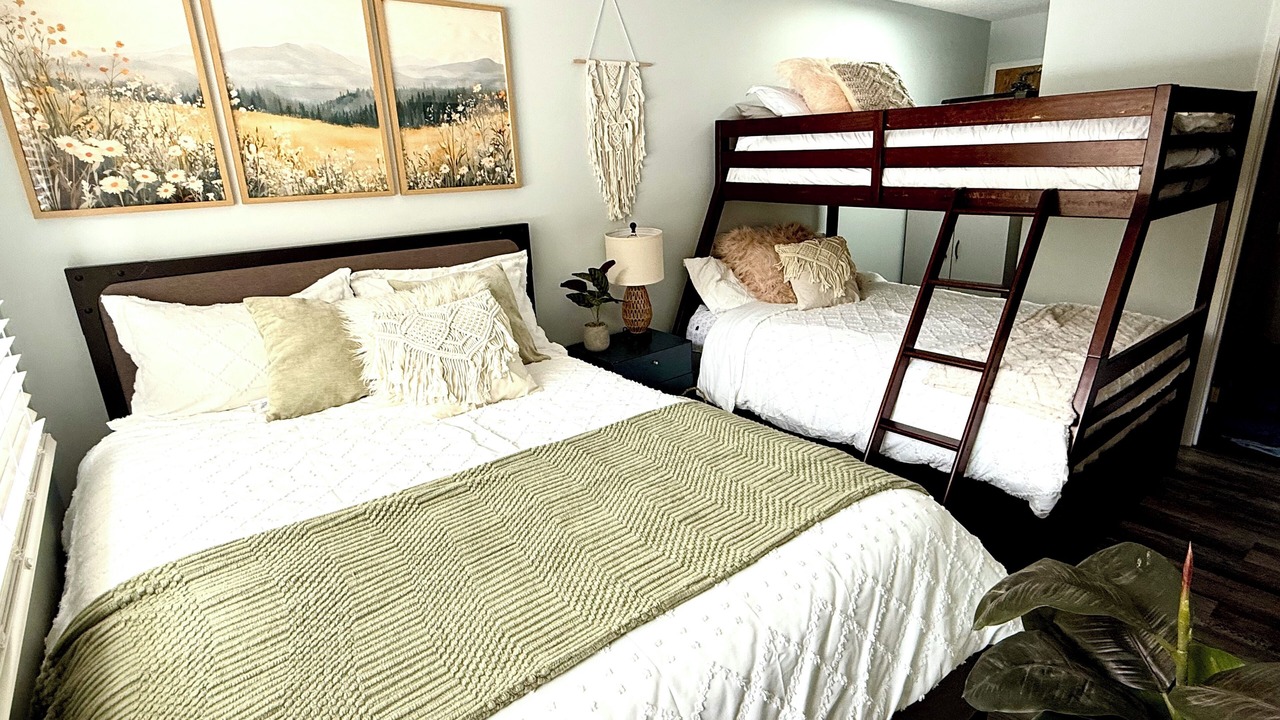 Photo of Bedroom in East Kootenay