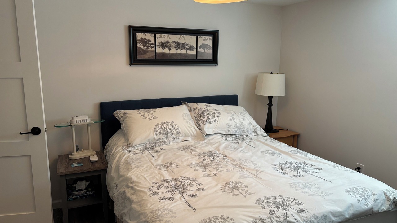 Photo of Bedroom in Brentwood Bay