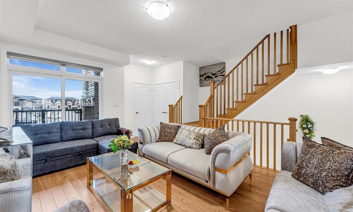 Photo of Livingroom in Brampton