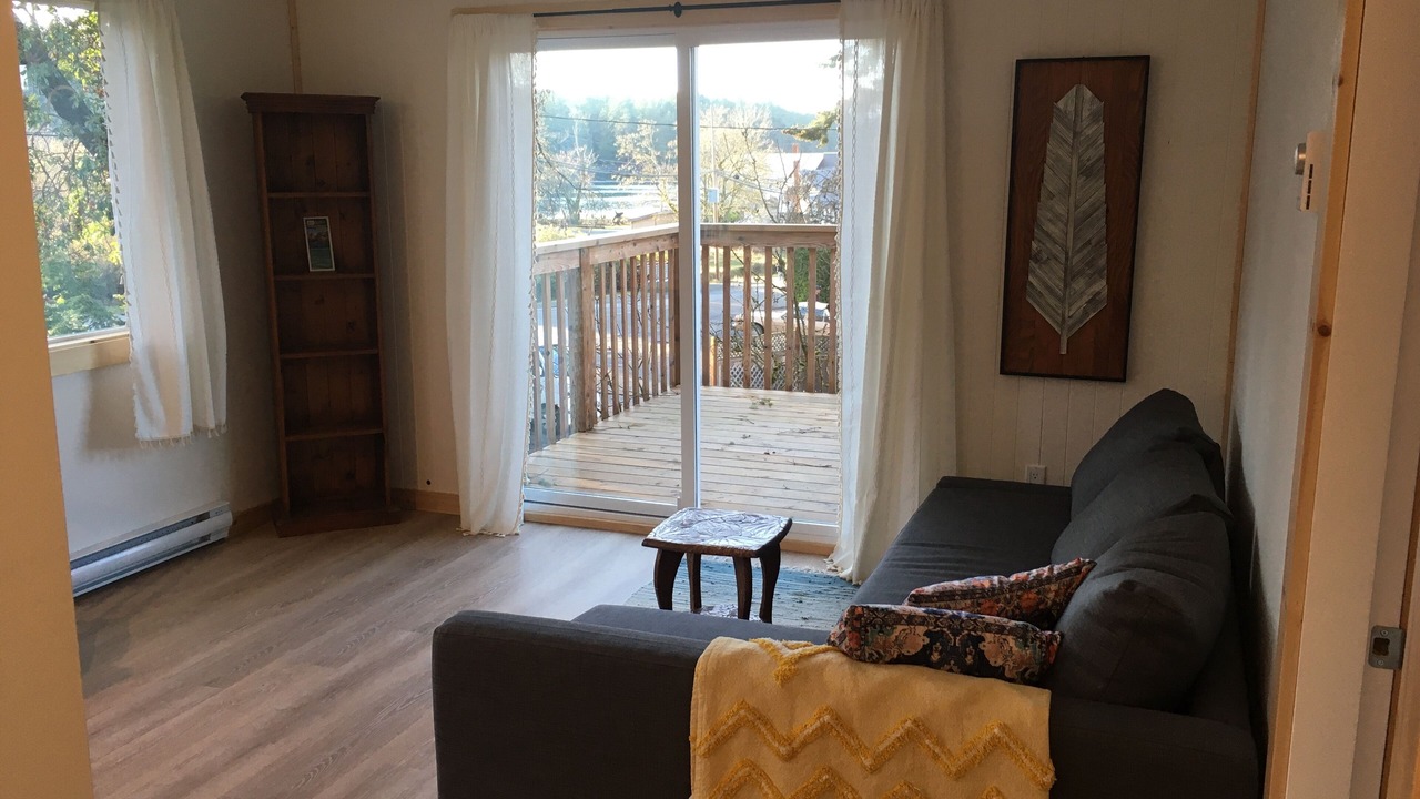 Photo of Livingroom in Mayne Island