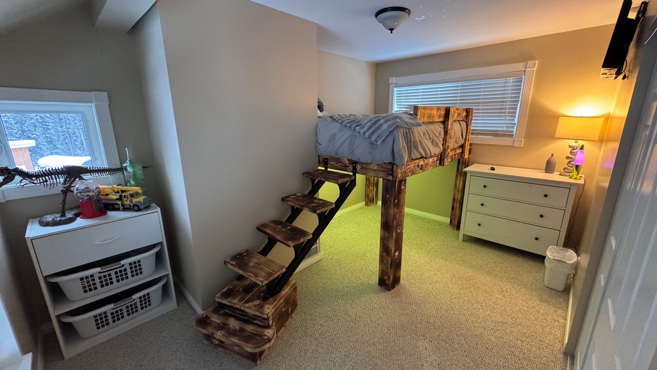 Photo of Bedroom in Whitehorse