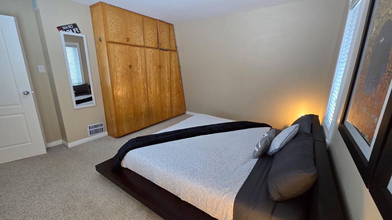 Photo of Bedroom in Whitehorse