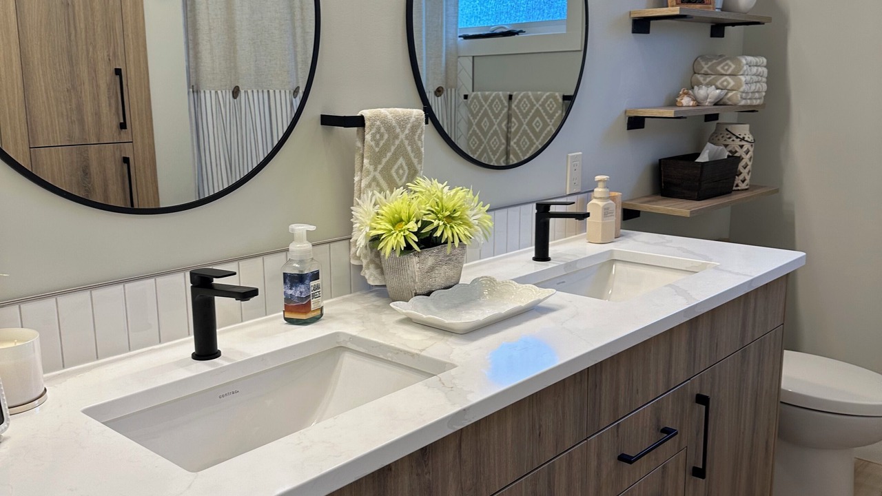 Photo of Bathroom in Markerville