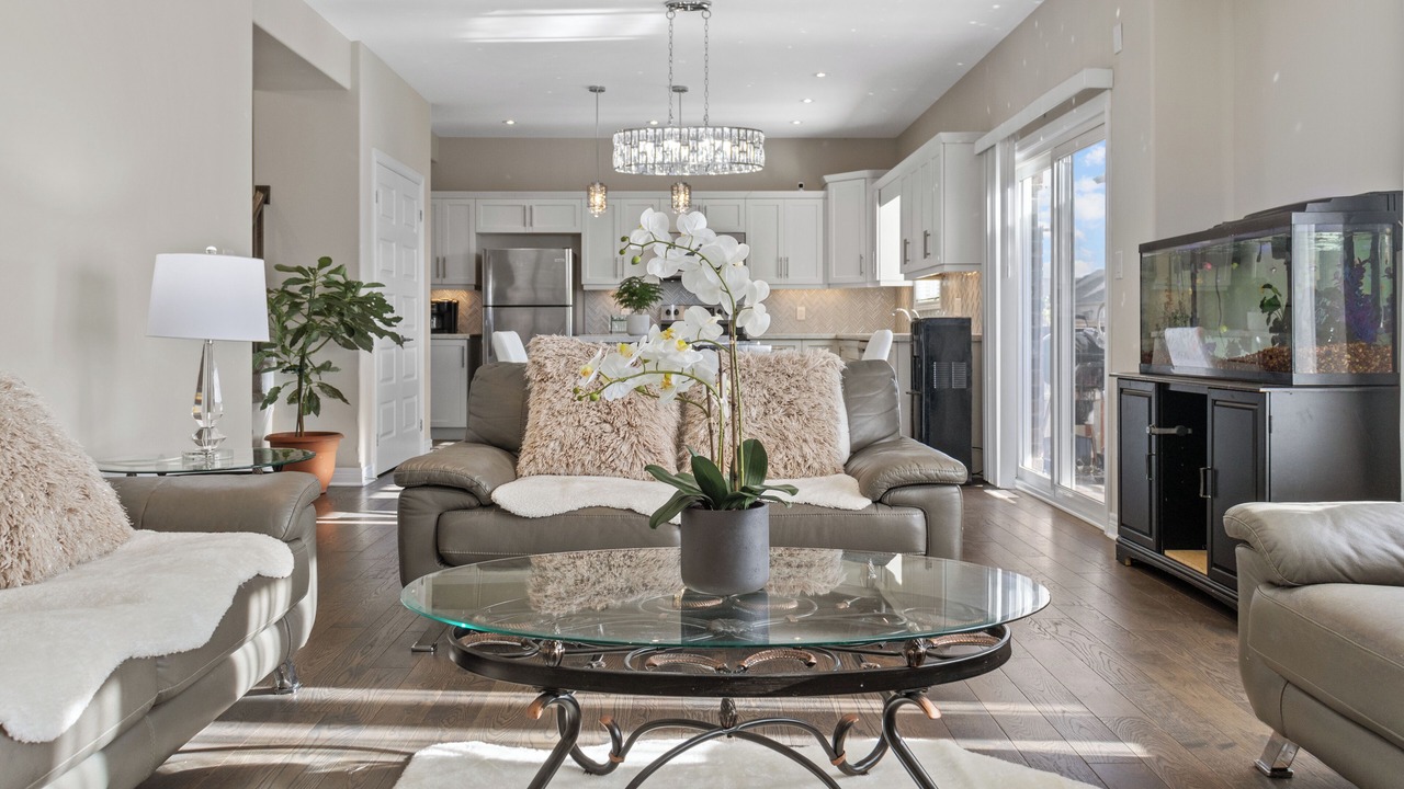 Photo of Livingroom in Thorold