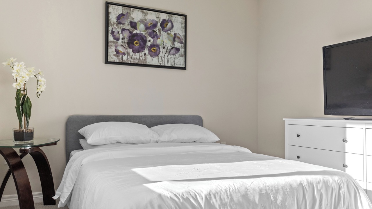 Photo of Bedroom in Thorold